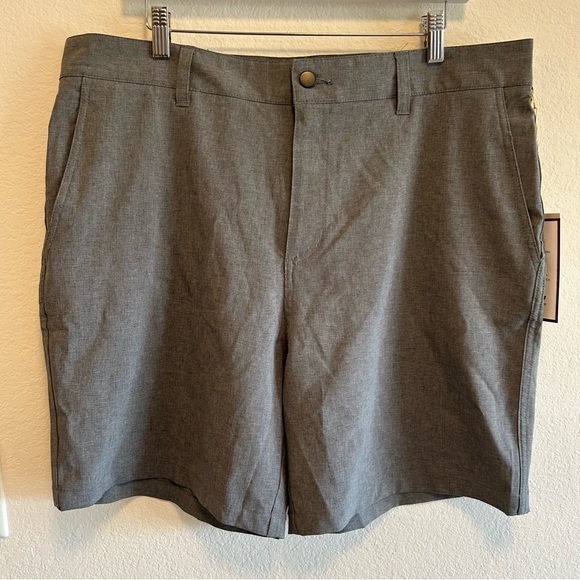 NWT PANAMA JACK Performance Shorts 10" Stretch Quick Dry Golf Gray New 38 Hybrid - Picture 1 of 9